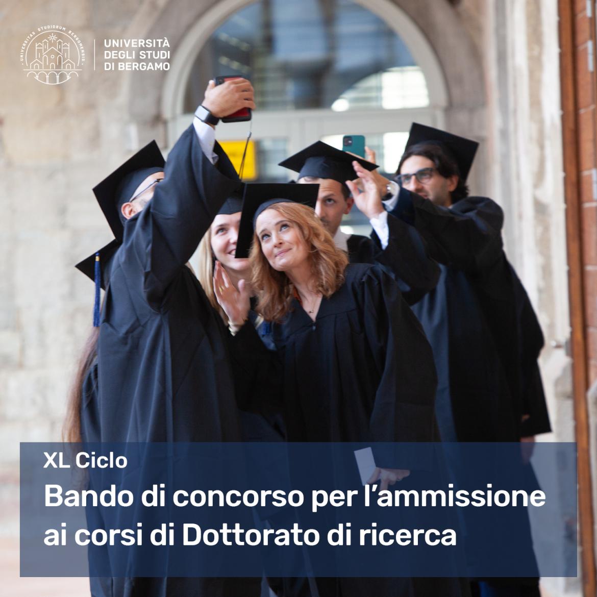 Dottori di ricerca nel chiostro di Sant'Agostino