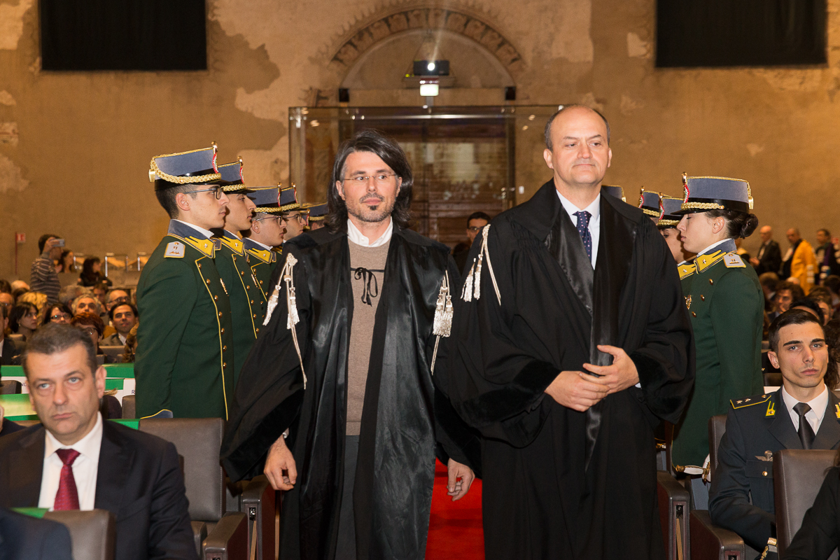 Il corteo accademico: i Proff. Paolo Buonanno e Sergio Cavalieri