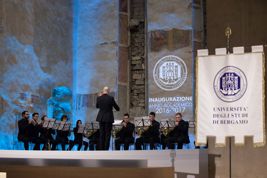  Intermezzo musicale dell'Ensemle di Ottoni dell'Istituto Musicale di Studi Superiori "G. Donizetti", diretti dal Maestro Ermes Giussani