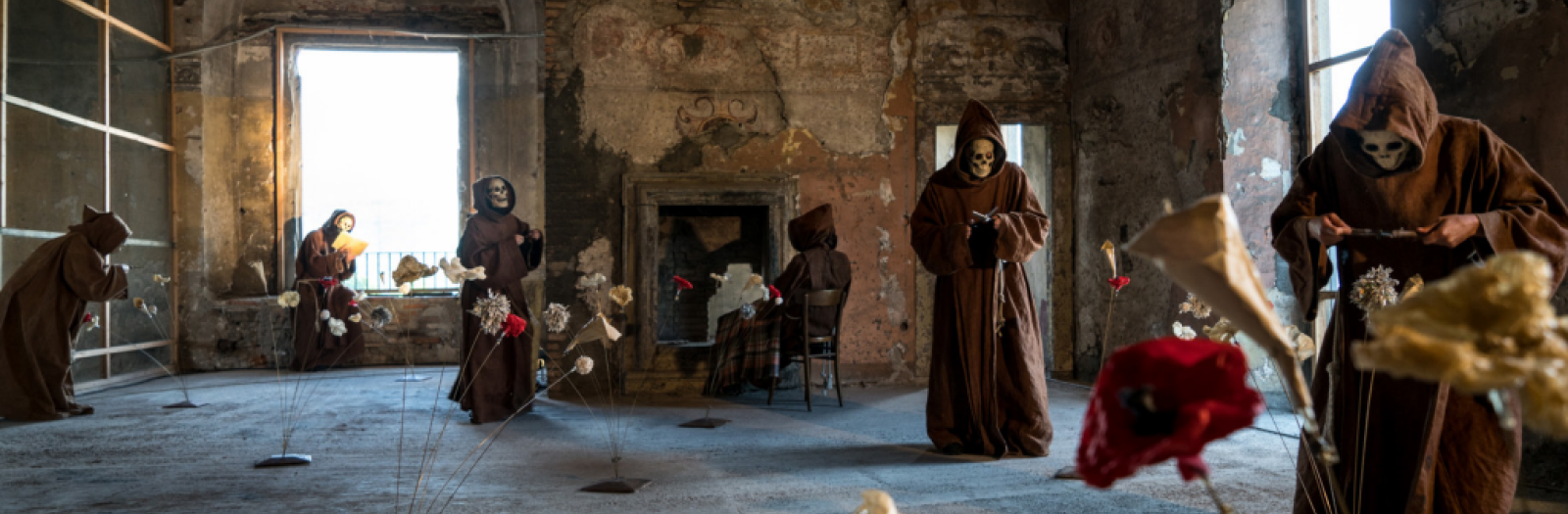 Scena dello spettacolo del Teatro Tascabile di Bergamo