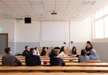 Studenti UniBg in un'aula di Moroni